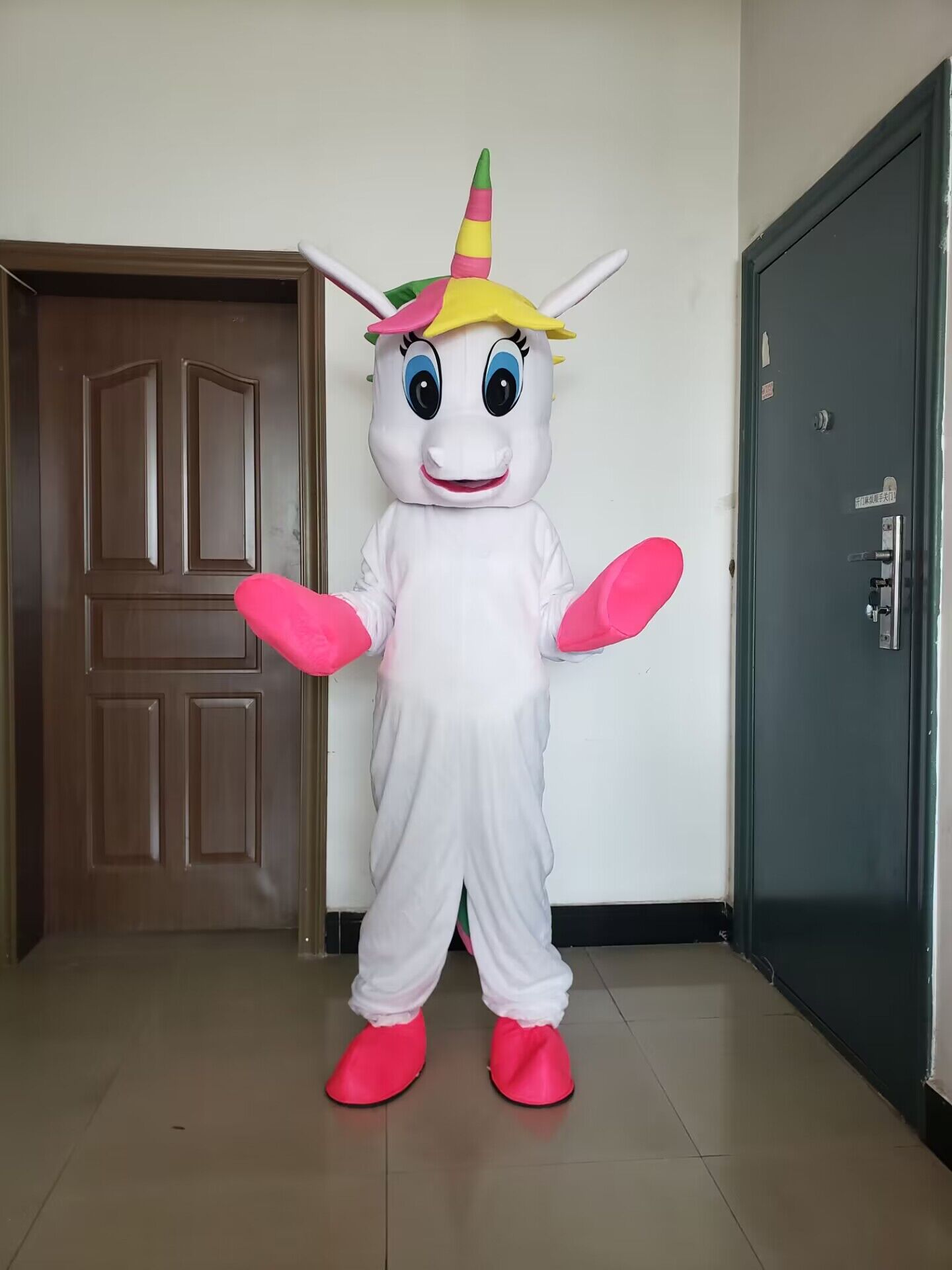 Adult Unicorn Mascot Costume C - đánh giá và giá Cosplay Prop Business