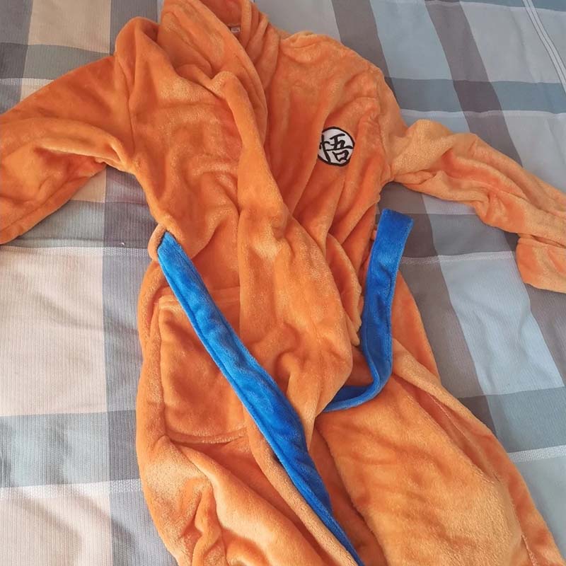 Dragon Ball Z Son Goku Bathrob - đánh giá và giá Cosplay Fireball Prop